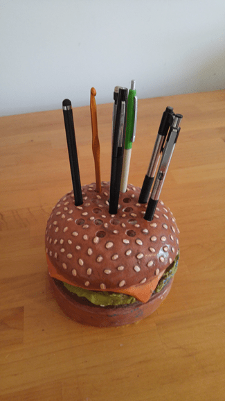 Hamburger pencil holder